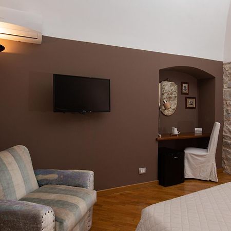 Palazzo Cosentino Bed and Breakfast Caltanissetta Buitenkant foto